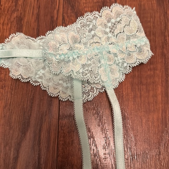 NWT- Victoria’s Secret Garter- XS/S - Picture 7 of 11